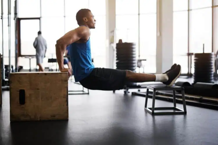 Bench chest dips